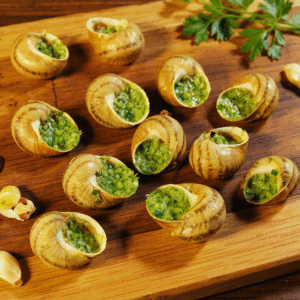 12 escargots en coquille à la bourguignonne (beurre, persil, ail)